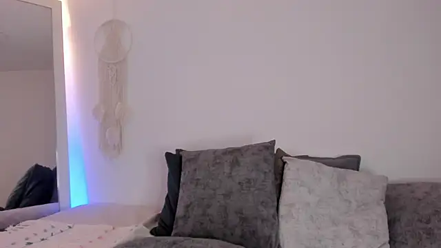 EmmaCollemann online show from 12-01-25, 09:09