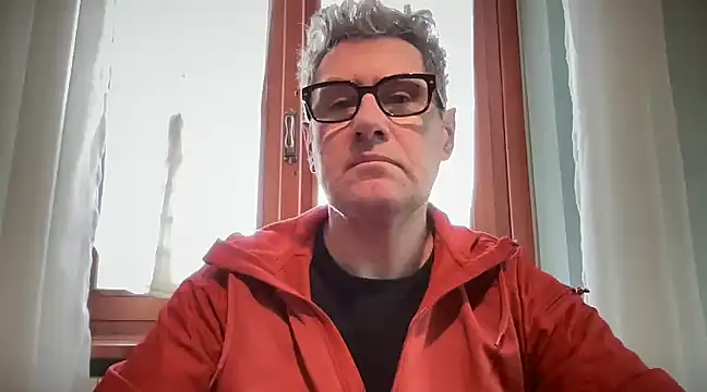 Snapshot of Britmi chatting on 12-15-24, 09:35 Britmi online show from 12-15-24, 09:35