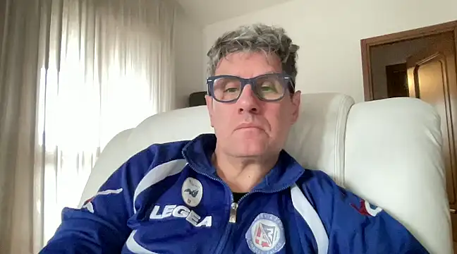 Snapshot of Britmi chatting on 03-15-25, 09:09 Britmi online show from 03-15-25, 09:09