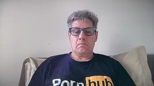 Snapshot of Britmi chatting on 09-18-25, 06:48 Britmi online show from 09-18-25, 06:48