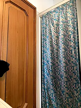 Snapshot of Britmi chatting on 01-06-26, 11:03 Britmi online show from 01-06-26, 11:03