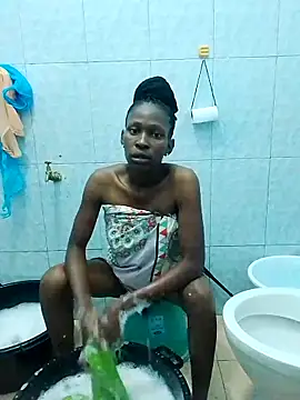 LOVELY-2BERRY online show from 02-22-26, 05:40