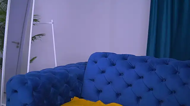 Snapshot of LovingBlondie chatting on 02-03-25, 10:58 LovingBlondie online show from 02-03-25, 10:58