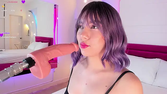 AliceHanz online show from 12-20-24, 04:31