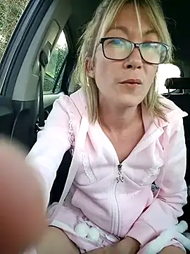 Timide girl2 online show from 03-08-25, 10:00