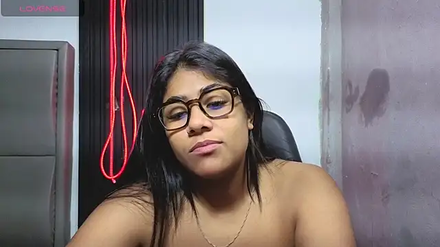 Snapshot of Rubi_boobs_ chatting on 06-04-26, 11:55 Rubi boobs online show from 06-04-26, 11:55