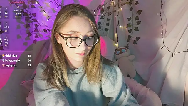 Snapshot of monlight__dana chatting on 12-03-24, 04:50 monlight dana online show from 12-03-24, 04:50