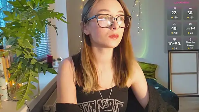 Snapshot of monlight__dana chatting on 12-23-24, 01:35 monlight dana online show from 12-23-24, 01:35