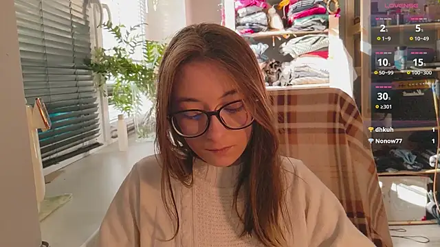 Snapshot of monlight__dana chatting on 03-08-25, 01:14 monlight dana online show from 03-08-25, 01:14