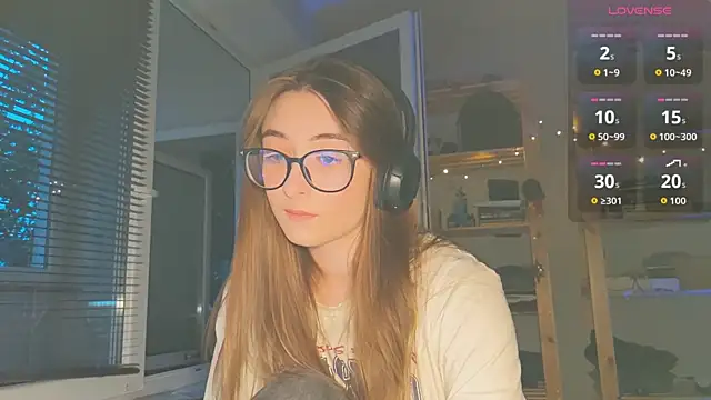 Snapshot of monlight__dana chatting on 09-14-25, 05:01 monlight dana online show from 09-14-25, 05:01