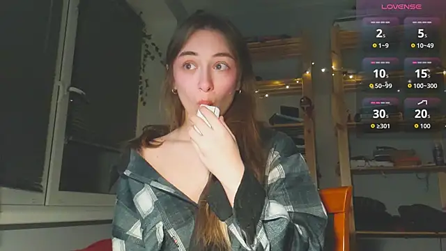 monlight  dana online show from 12-16-25, 04:39