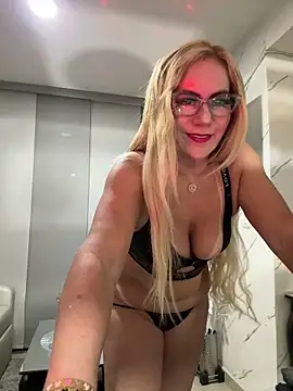 LARIANA RIVERA23 online show from 03-18-26, 05:10