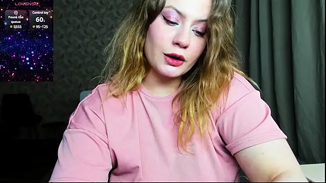 Snapshot of MariaStuart chatting on 02-13-25, 09:20 MariaStuart online show from 02-13-25, 09:20