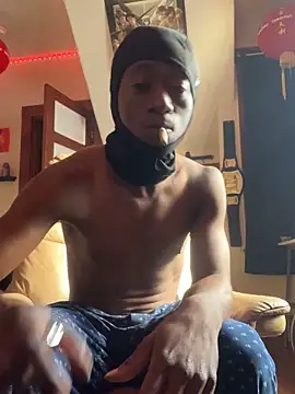 GersonGil1 online show from 10-06-25, 01:41