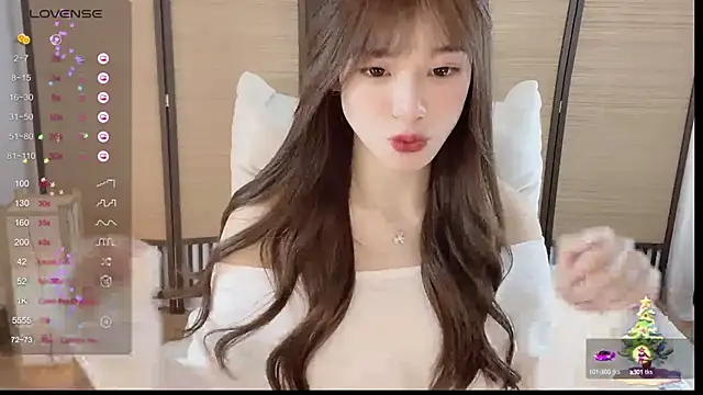 Yuuuuuly online show from 12-17-24, 03:28