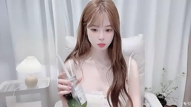 Yuuuuuly online show from 11-13-25, 03:55