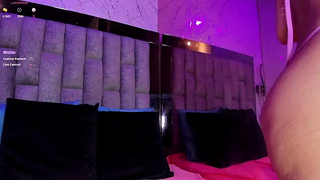 AshleyCampbell  online show from 01-09-25, 07:10