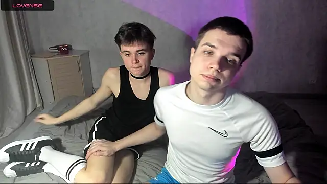 Snapshot of tailer_ chatting on 01-31-26, 07:23 tailer online show from 01-31-26, 07:23