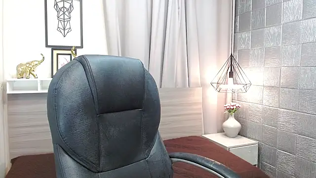 Alan Cute18 online show from 02-20-26, 01:22