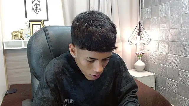 Alan Cute18 online show from 03-02-26, 01:18