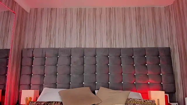 Poacahontasfg online show from 04-15-26, 03:57