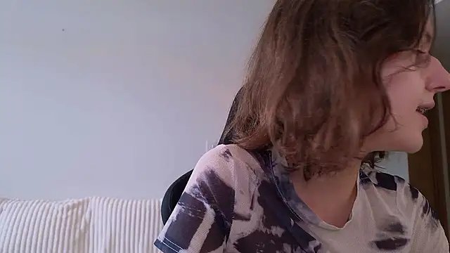 Snapshot of VanessaBayer2 chatting on 12-03-24, 04:25 VanessaBayer2 online show from 12-03-24, 04:25