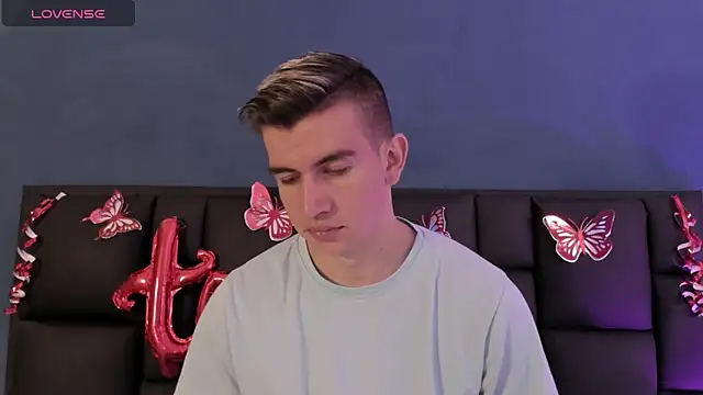 MikaelSlow online show from 02-14-26, 03:47