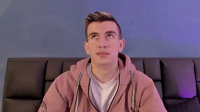 MikaelSlow online show from 02-28-26, 03:51