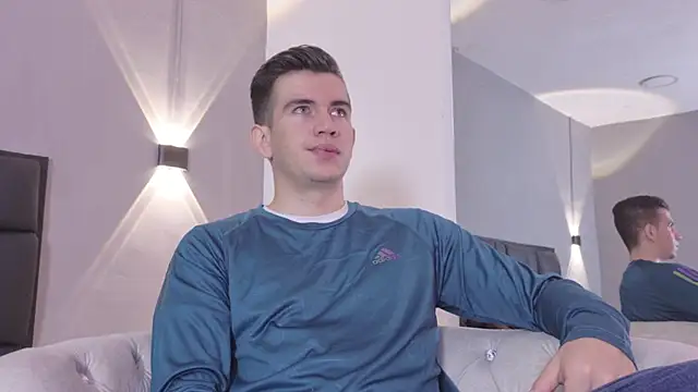 MikaelSlow online show from 04-05-26, 04:48