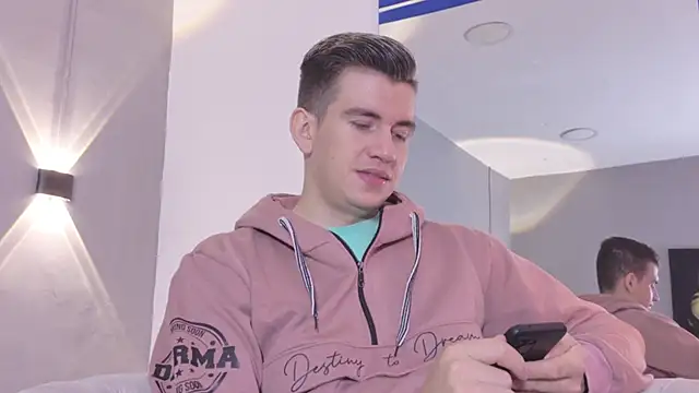 MikaelSlow online show from 04-07-26, 03:29