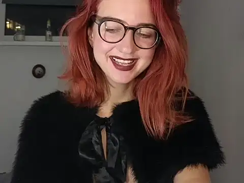 Snapshot of TatianaRomanov chatting on 09-23-25, 07:50 TatianaRomanov online show from 09-23-25, 07:50