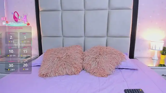 HannaClarrk  online show from 09-09-25, 11:32