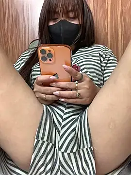 Hatachi ne12 online show from 04-13-26, 02:11