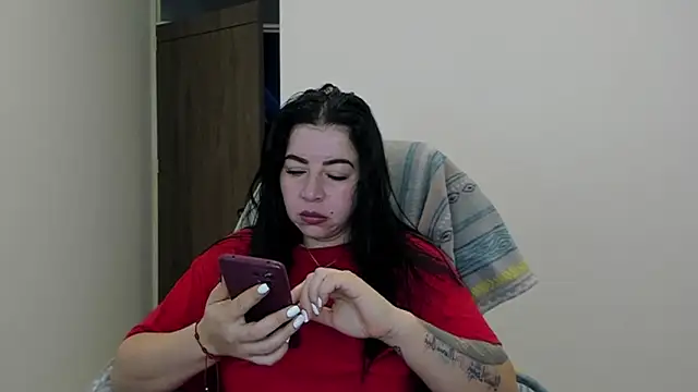Snapshot of Im_coco chatting on 12-22-24, 11:44 Im coco online show from 12-22-24, 11:44