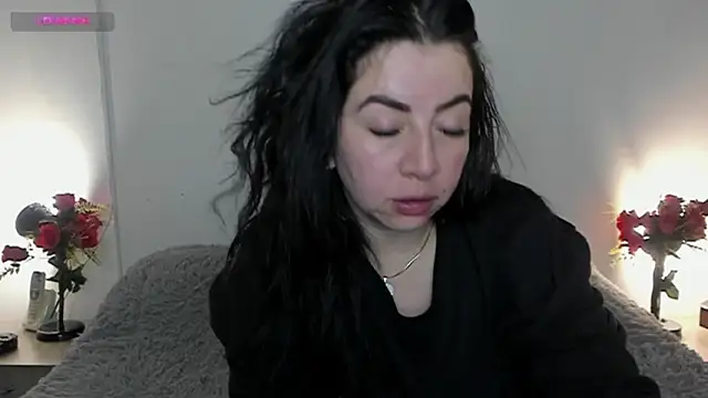 Snapshot of Im_coco chatting on 02-01-25, 03:19 Im coco online show from 02-01-25, 03:19