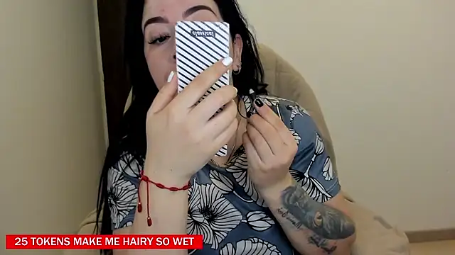Snapshot of Im_coco chatting on 03-23-25, 04:27 Im coco online show from 03-23-25, 04:27