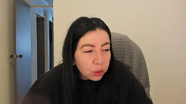 Snapshot of Im_coco chatting on 09-10-25, 12:49 Im coco online show from 09-10-25, 12:49