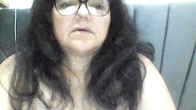 kassandra02 online show from 10-22-25, 02:45