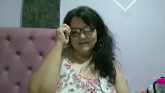 Snapshot of kassandra02 chatting on 05-25-26, 03:01 kassandra02 online show from 05-25-26, 03:01