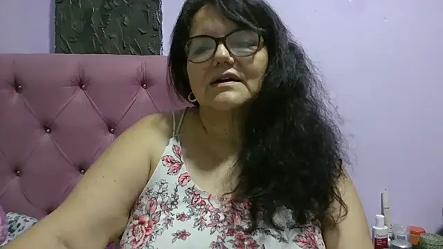Snapshot of kassandra02 chatting on 05-27-26, 02:19 kassandra02 online show from 05-27-26, 02:19