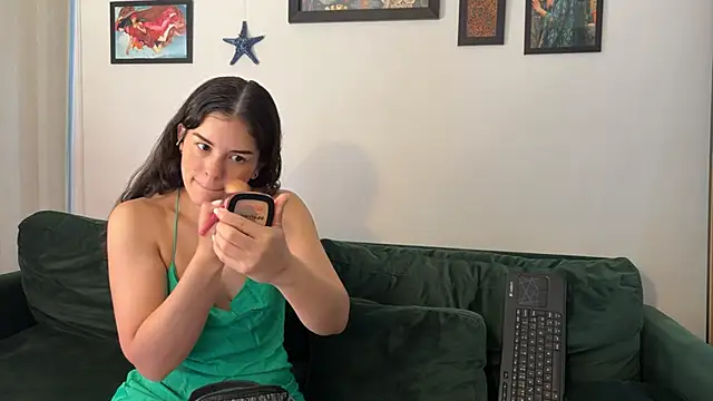 Redfloweer1 online show from 02-07-26, 03:05