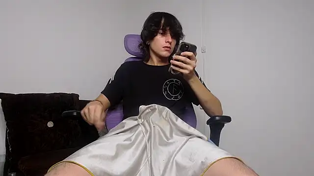 Snapshot of alex_connorr chatting on 03-23-26, 11:42 alex connorr online show from 03-23-26, 11:42