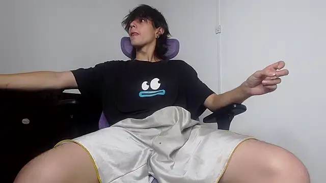 Snapshot of alex_connorr chatting on 04-13-26, 07:08 alex connorr online show from 04-13-26, 07:08