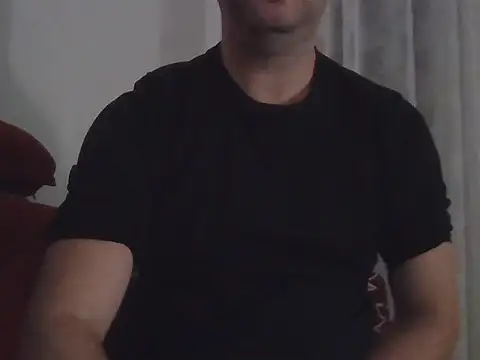 Snapshot of fikoivos chatting on 10-31-25, 08:21 fikoivos online show from 10-31-25, 08:21