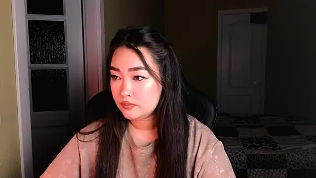 Snapshot of Erica_Wayne chatting on 01-11-25, 11:02 Erica Wayne online show from 01-11-25, 11:02