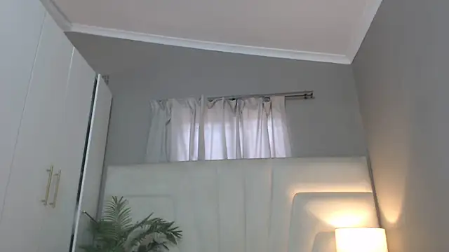 naughtyblackdolie online show from 02-06-26, 09:56