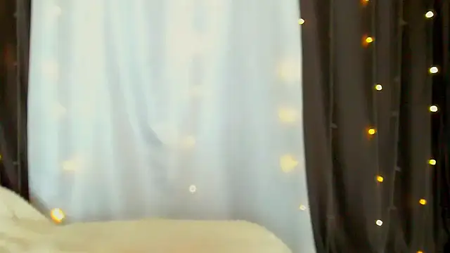 Adriana Sweet 24 online show from 10-24-25, 10:00