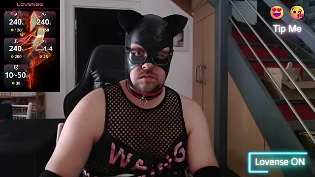 Snapshot of punky233 chatting on 06-10-26, 04:06 punky233 online show from 06-10-26, 04:06
