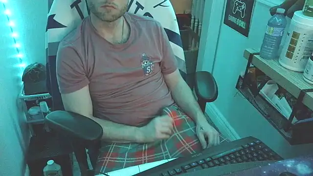 GeneralXMillyX online show from 04-20-26, 05:43