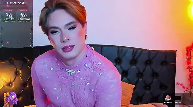 Snapshot of mike_blossom chatting on 03-11-25, 02:40 mike blossom online show from 03-11-25, 02:40